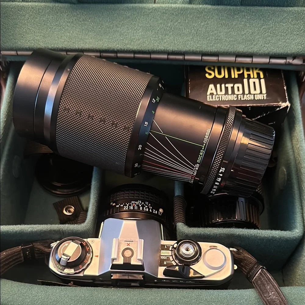Black Professional Telephoto Camera Lens